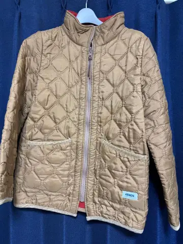 ARMEN 퀼팅 자켓 베이지