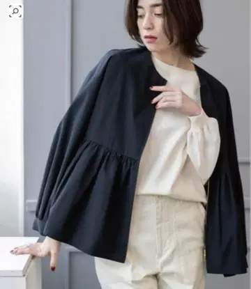 OPAQUE.CLIP 발수 노카라 페플럼 블루종 택 포함 새상품