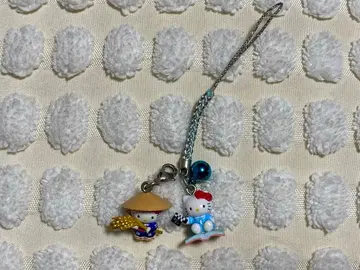 지역 한정 키티 스트랩 2개