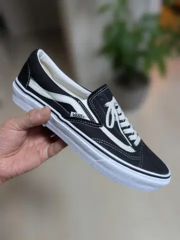 Vans V98CF V.EFCT Slip On Black/White 26