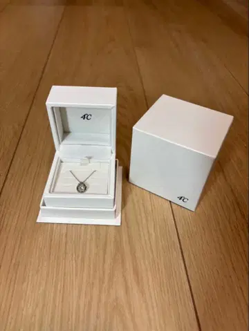 4C 실버 목걸이 박스 포함