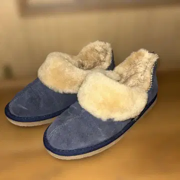 Minnetonka#네이비 스웨이드 퍼 무스탕 신발