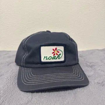 NOAH 네이비 캡 꽃 자수