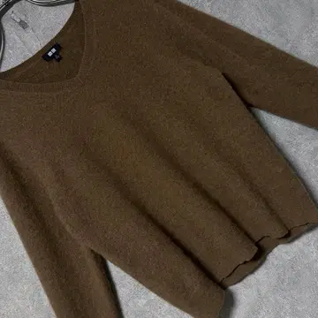 UNIQLO 유니클로 스테디셀러 100% 캐시미어 긴팔 스웨터 브라운 M