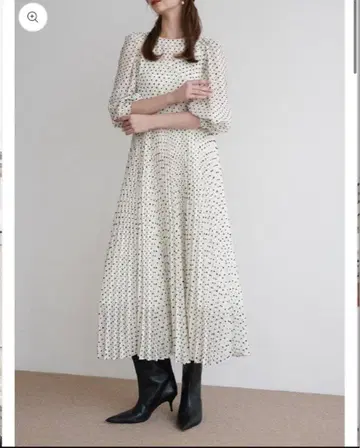 acka dot pleats one-piece