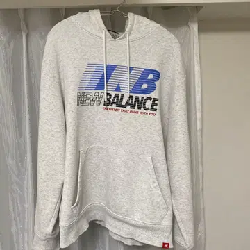 New Balance 그레이 후드 부착 후드티
