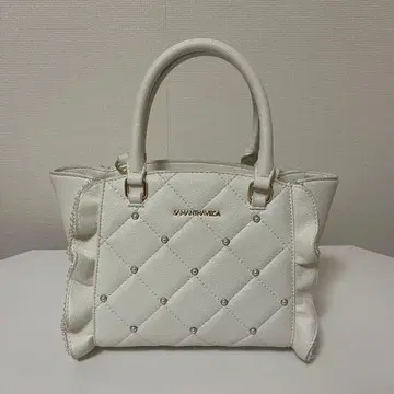 사만사 베가 퀼팅 펄 플러터 소