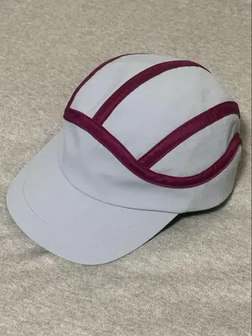 Indietro Association x jhondoe 콜라보 캡