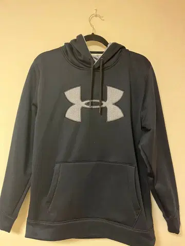 언더아머 후드 부착 후드티 블랙 골프용