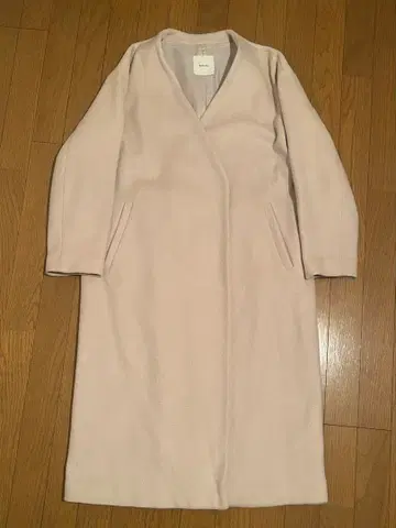 스픽 앤 스팬 화이트 베이지 코트