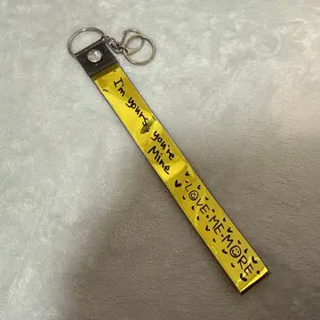 BIGBANG WORLD TOUR 2015-2016 금 테이프 키링