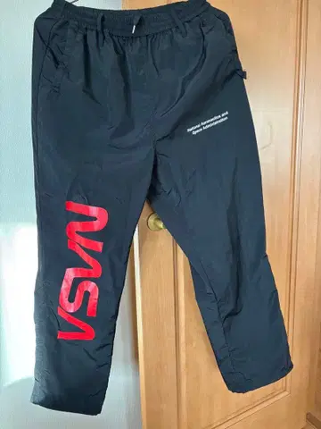 LEGENDA NASA 콜라보 나일론 팬츠