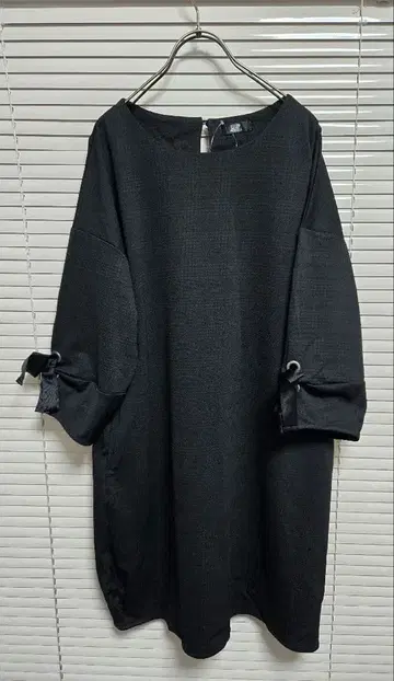 새상품 택 포함 ryuryu 벨루나 리본 원피스 GeeRA L