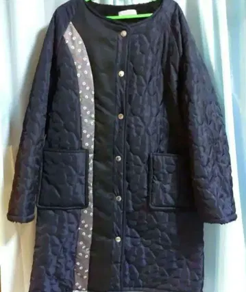 A257 이즈스칼라 퀼트 코트 M 사이즈