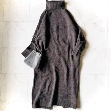 새상품급 뷰티앤유스 워셔블 카멜 믹스 터틀 니트 원피스