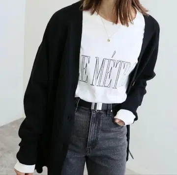 연말 가격 인하 LE METRO 자수 롱 티셔츠 슬로브 이에나