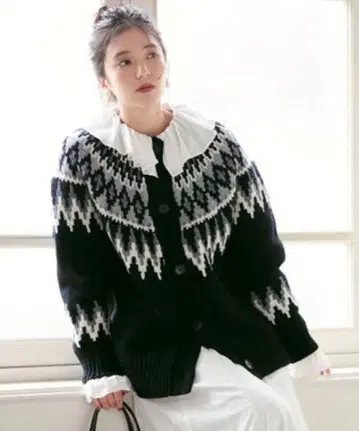 IENA 노르딕 무늬 블랙 니트 가디건