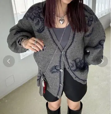 JEANASIS Paisley 라메 기모 V 가디건