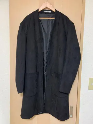 ZARA 블랙 체스터 코트