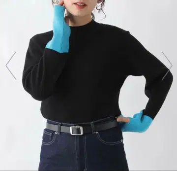 새상품급 LEPSIM 12게이지 배색 리브 하이넥 풀오버 니트