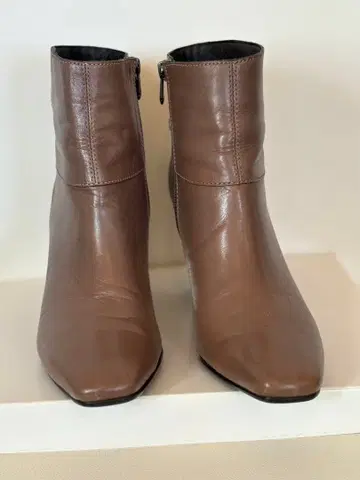 새상품급 긴자 카네마츠 숏부츠