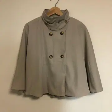 새상품급! AND COUTURE 숏 케이프 코트 베이지