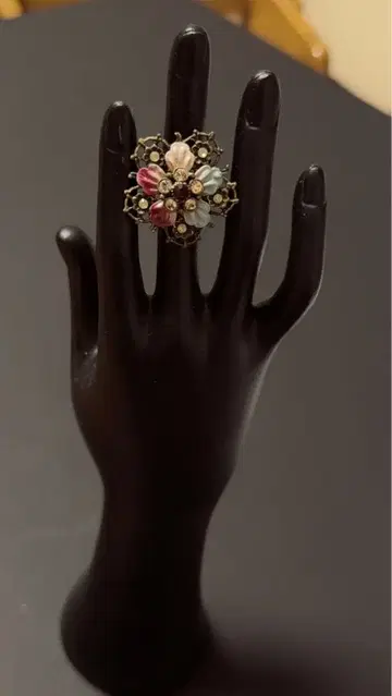 미하엘 네그린 꽃 모티브 반지 다색