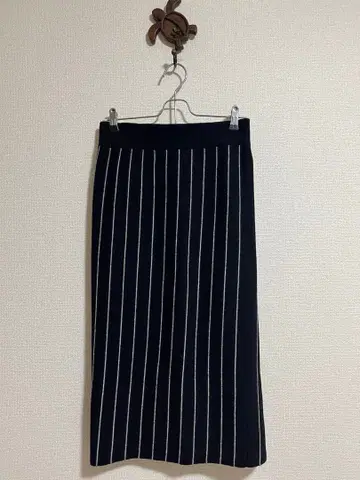 드 뫼지엠 클래스 니트 타이트 스커트