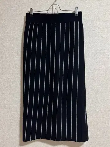 드 뫼지엠 클래스 니트 타이트 스커트