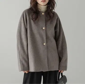 Lajour 라 하프 코트