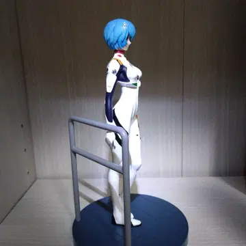 아야나미 레이 피규어 에바 서