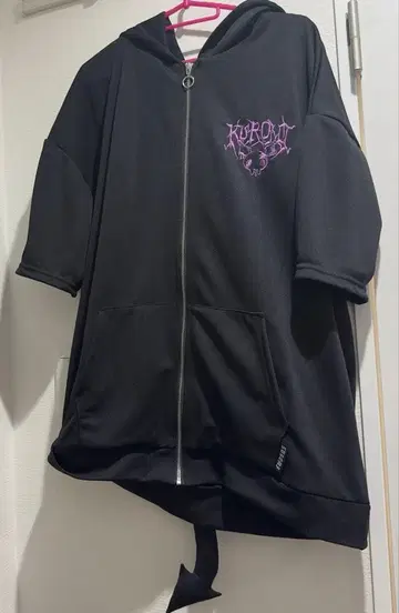 돈키 산리오 쿠로미 후드티