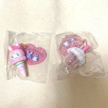 산리오 메조피아노 콜라보 시크릿 참 키티