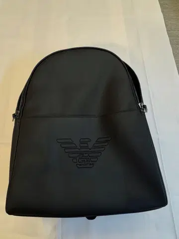 새상품급 EMPORIO ARMANI 백팩