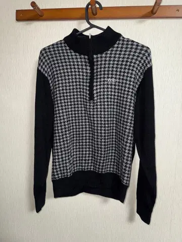 중고 사이즈 M 젝시오 니트 스웨터 여성용