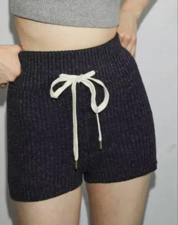 juemi 숏 니트 팬츠 완판 재입고 없음