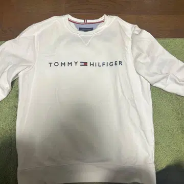 TOMMY HILFIGER 화이트 로고 맨투맨