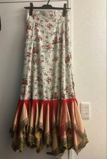 SONIA JOHNES 플라워 프린트 플레어 스커트 사이즈 3