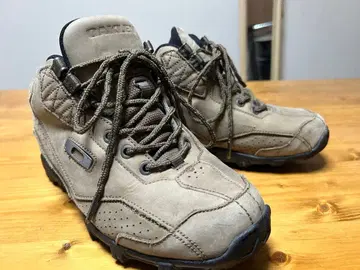 'OAKLEY' metal logo trekking shoes