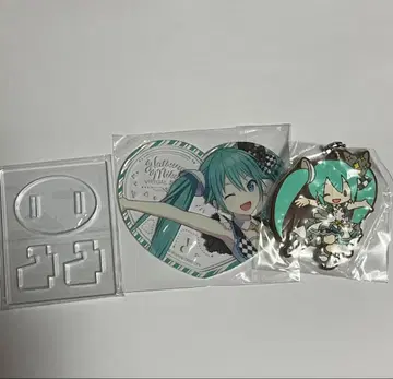 하츠네 미쿠 아크릴 스탠드와 키링 세트