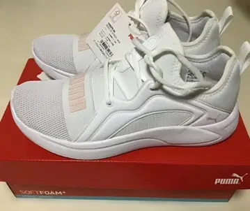 PUMA SOFTFOAM+ 스니커즈 화이트 23.5cm 새상품 미사용