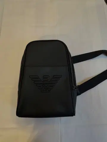 새상품급 EMPORIO ARMANI 바디 백