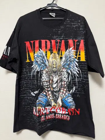 NIRVANA 커트 코베인 티셔츠