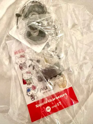 LOWRYS FARM Me% HELLO KITTY 비즈 키 참