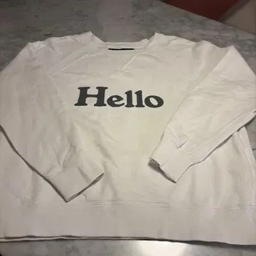 MADISONBLUE Hello 프린트 맨투맨 01