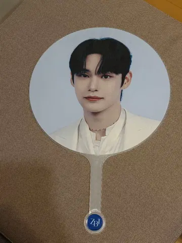 ZEROBASEONE ZB1 제베원 서울콘 부채 김지웅