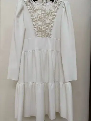 화이트 레이스 티어드 원피스