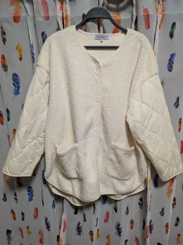 컨디션 최상 SEASON REASON 퀼팅 자켓 LL 보아 화이트