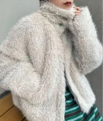 HELLO.SANFRANCISCO/스탠드 퍼 볼륨 자켓