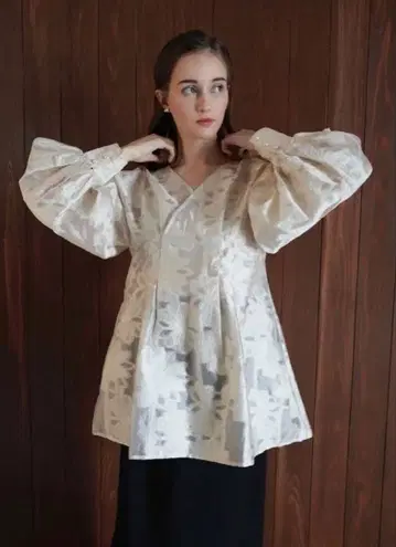 Acka. 자카드 미니 드레스 퍼프 슬리브